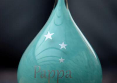 urn-mid-turquoise-naam-datums